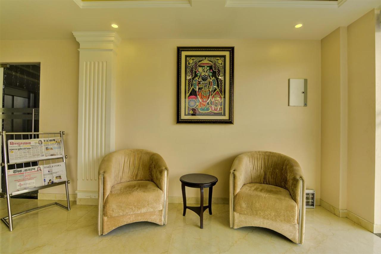 Country Inn Hotels & Resorts Vrindavan Exterior photo